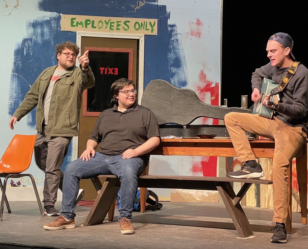 The cast of "Aliens" onstage